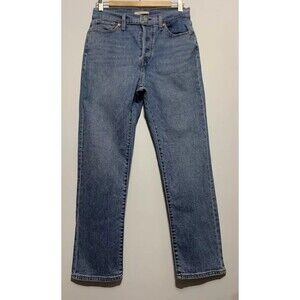 Levis Wedgie Jeans Size 29 X 28 Medium Wash Button Fly